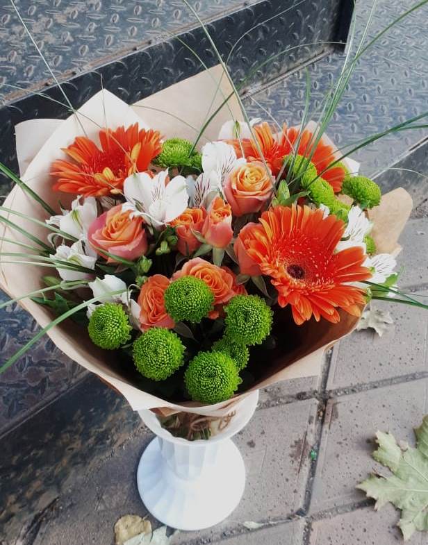 Букет цветов из: Герберы, Хризантемы, Альстромерии и Розы в Асекеево
