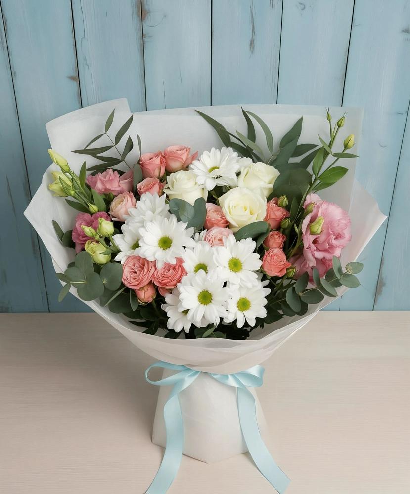 Букет цветов из: Розы, Лизиантусы и Хризантемы в Асекеево