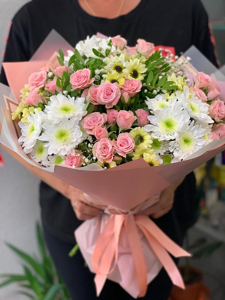 Букет цветов из: Розы и Хризантемы в Асекеево