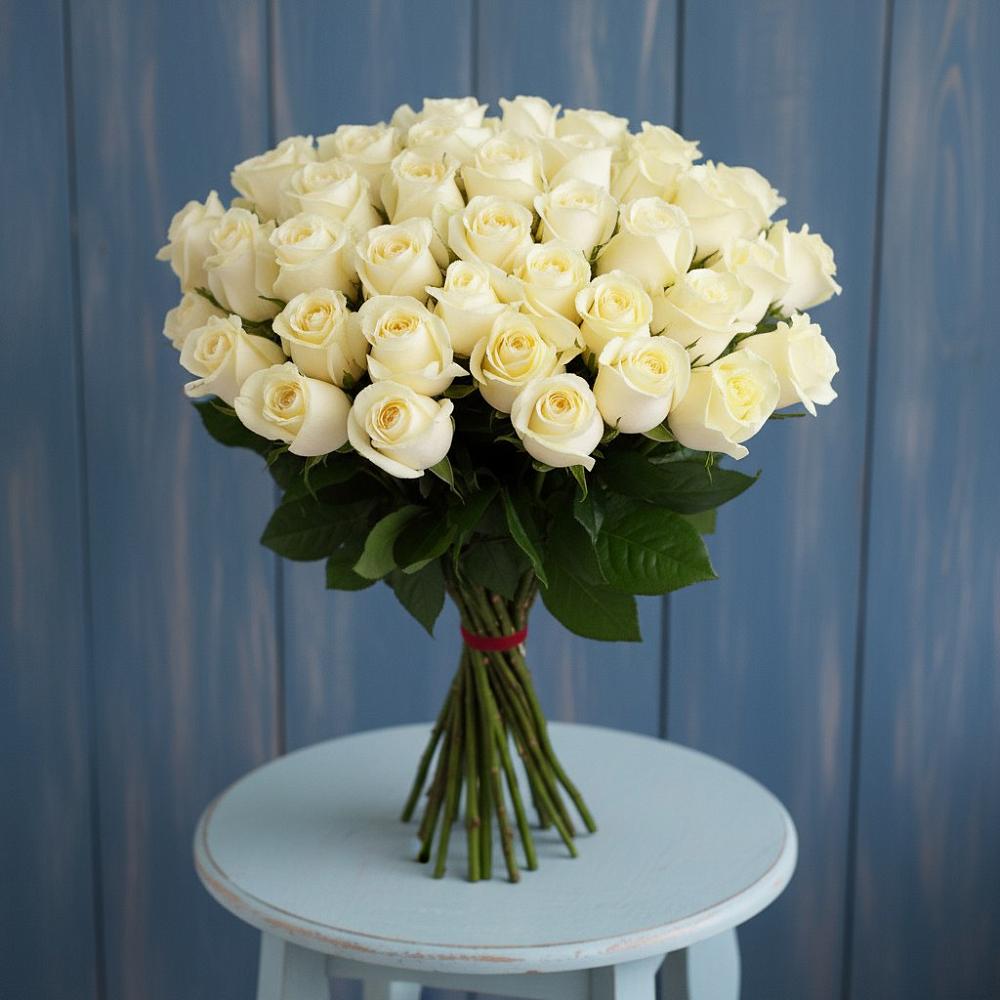 Букет 51 Белая роза Эдлесс Лав в Асекеево