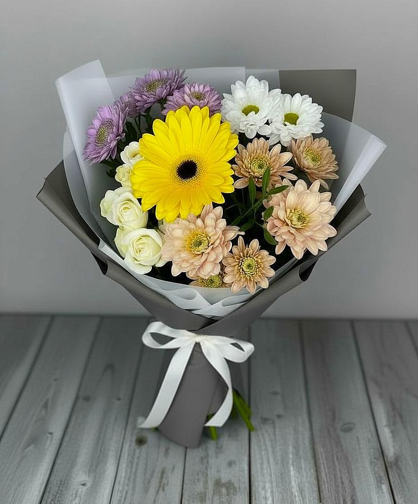 Букет цветов из: Розы, Герберы и Хризантемы в Асекеево