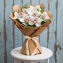Букет цветов из:  Орхидеи и Розы в Асекеево