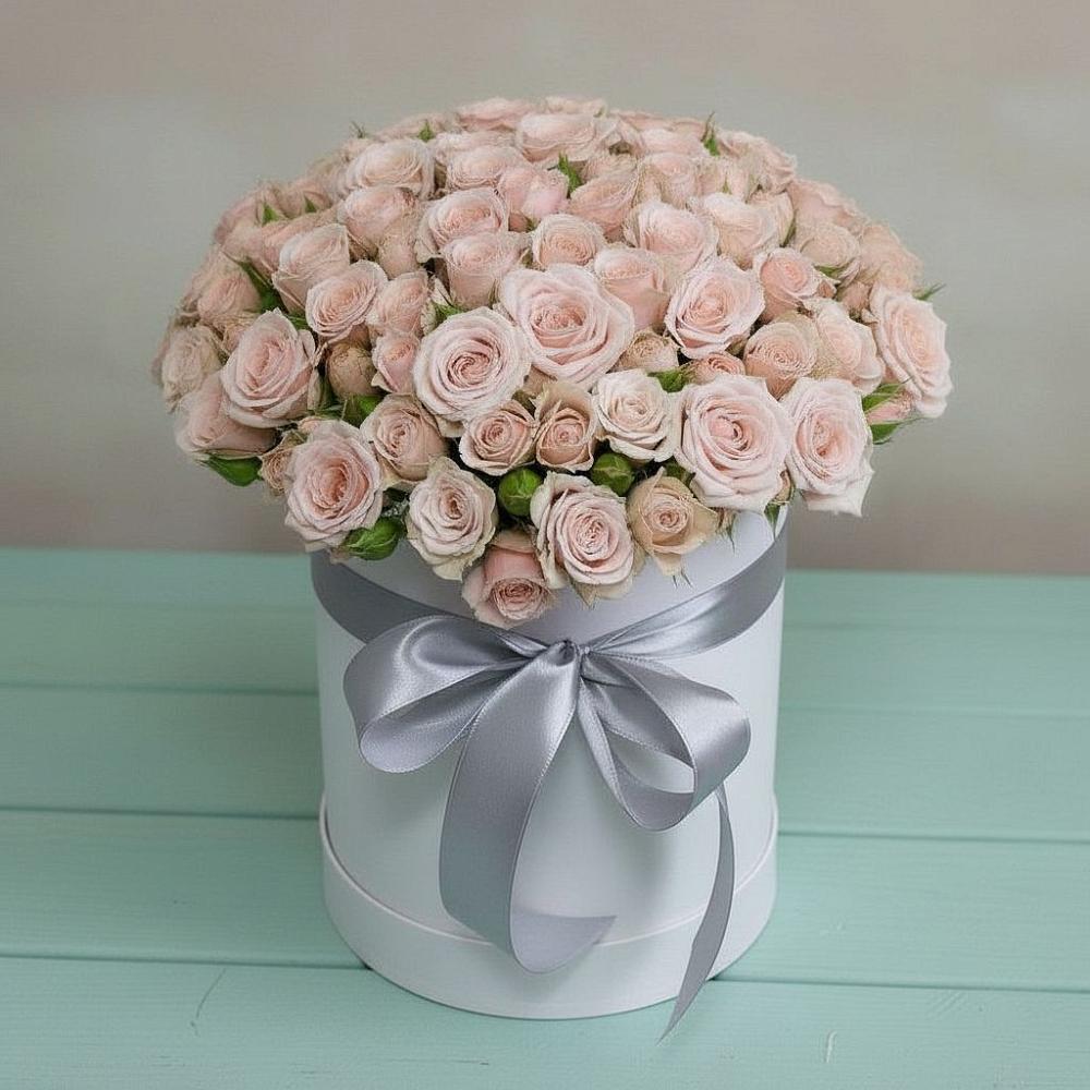 Цветочная композиция из Розы в шляпной коробке в Асекеево