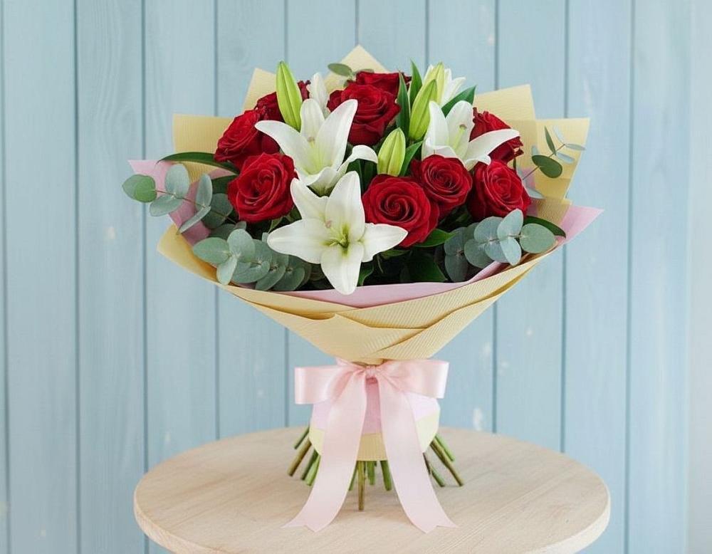 Букет цветов из: Лилии и Розы в Асекеево